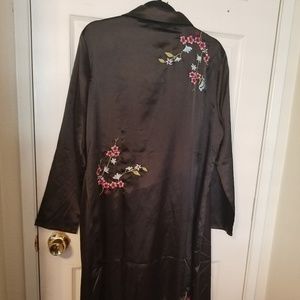 Silk robe (never worn)